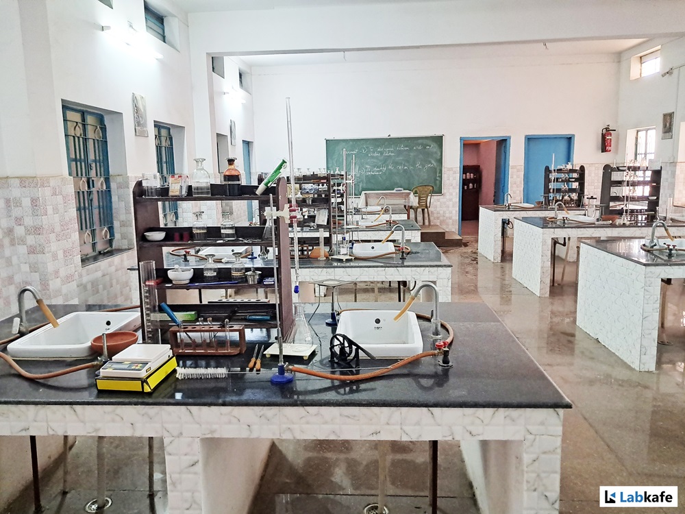 Holy Family School, Barharwa